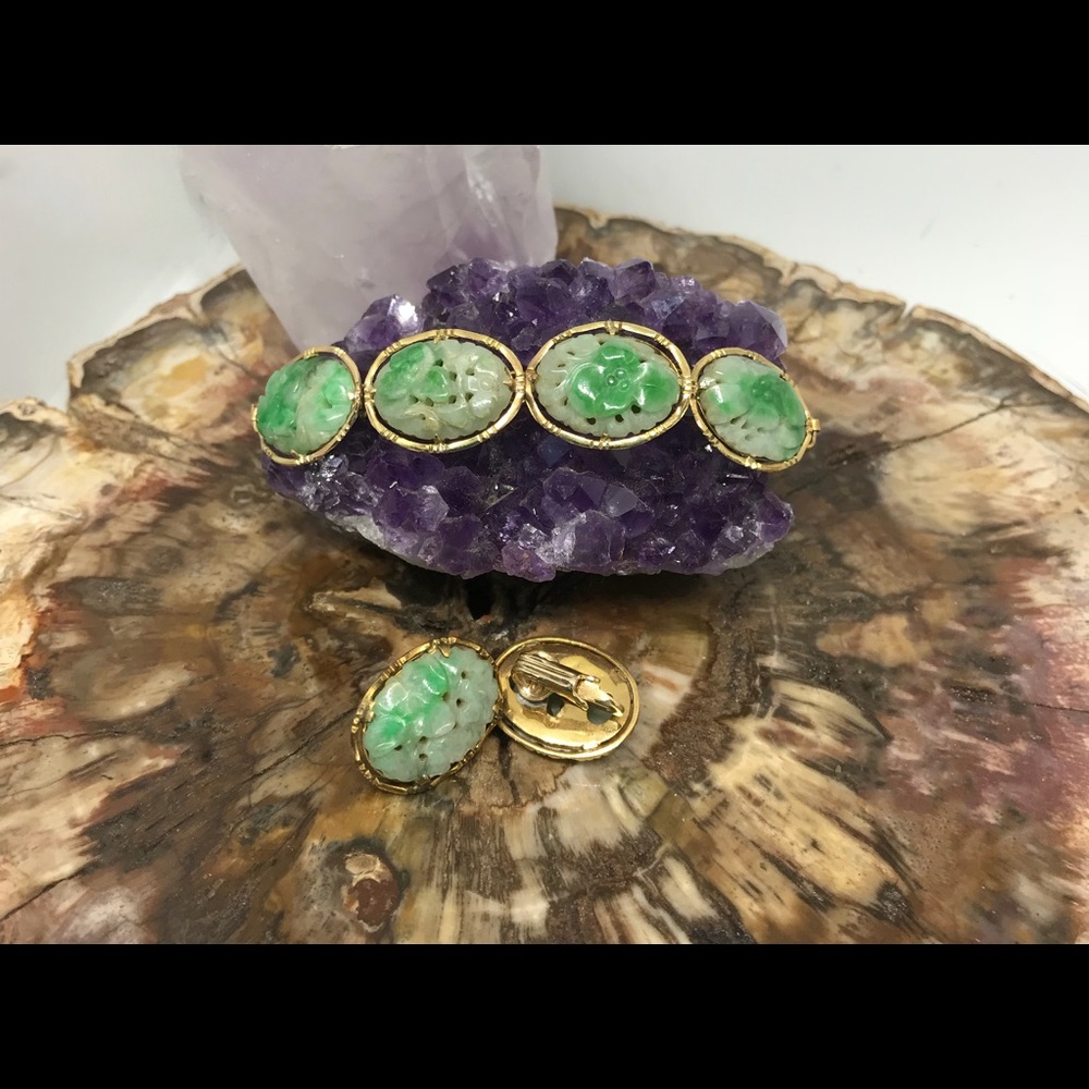 Vintage Gold & Jade Bracelet & Earrings- SOLD - Picture 2 of 4